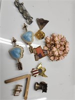 Vintage Pins/Brooches 11
