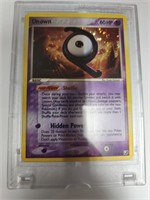 Unown Pokémon Card gold