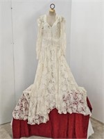 EARLY 1900'S WEDDING GOWN - SMALL/MEDIUM ?