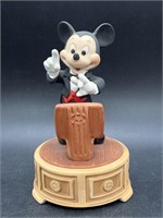 Disney Classic  MICKEY LEADING AN ORCHESTRA M