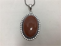 Mukaite Pendant with Chain