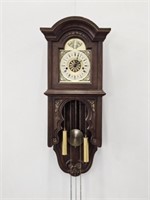 CRAFTQUE HANGING WALL CLOCK - WORKING- NO CHIMES