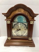 Vintage Quartz Mantel Clock