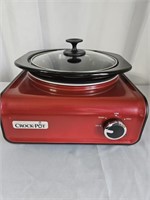 RED BLOCK CONNECTABLE CROCKPOT WITH RETRACTABLE
