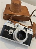 VINTAGE ARGUS C FORTY FOUR CAMERA IN A LEATHER