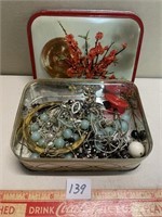 VINTAGE TIN WITH COSTUME JEWELERY