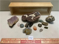 FUN COLLECTORS ROCK LOT WITH GEODES AND MORE