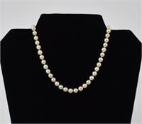 14kt White Gold Clasp Pearl Choker Necklace