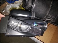 PANASONIC VHS PALMCORDER