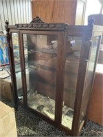 Antique chine cabinet