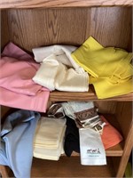 Linens and table clothes lot 2