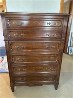 Davis Cabinet Company 6 Drawer Wood Dresser