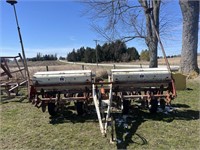 IH McCormick 56 6 row corn planter