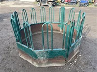 Round bale feeder