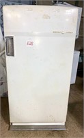 Vintage Pink General Electric GE Refrigerator