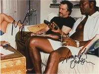 Jackie Brown signed movie photo. GFA Authenticated