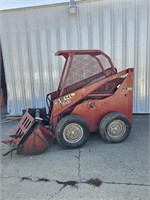 Gehl Skidsteer - Model HL2500