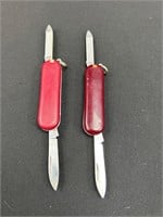 Set of two  pocketknives