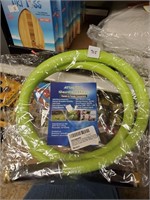 New 5 ft Garden Hose w/Female to Female Connectors