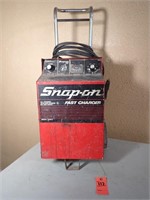 Snap-On Fast Charger - Model YA167B