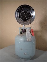Propane Tank with a Heater