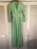 VINTAGE HANDMADE GREEN DRESS