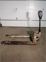 Crown Pallet Jack