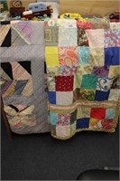2 PC CRAFTERS QUILTS