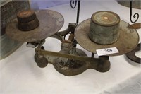 ANTIQUE CAST IRON SCALE WITH WEIGHTS