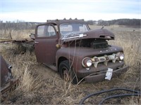 OLD FORD TRUCK  (Selling Truck Only - No Iron)