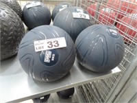 2 x F45 8Kg Medicine Balls