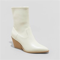 Women's Aubree Ankle Boots - Universal Thread