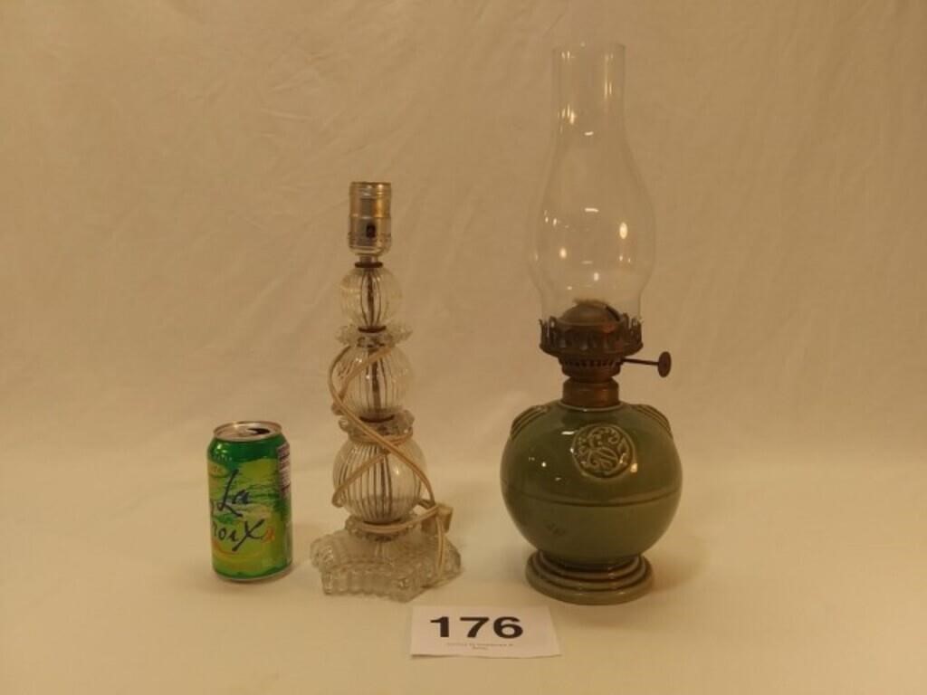 VINTAGE LAMP & OIL LAMP