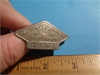 1948 METAL KENTUCKY DRIVERS LICENSE BADGE