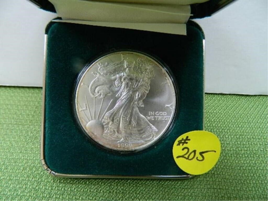 1999 American Silver Eagle in Case