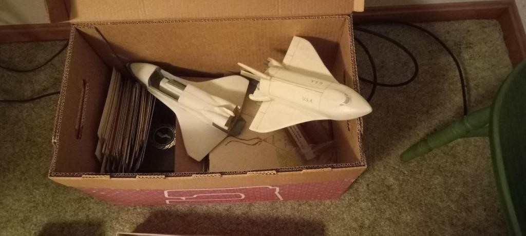 box - Space Shuttle Models,cards,ephemera etc