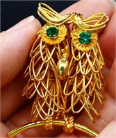 Vintage Direction One gold tone owl brooch
