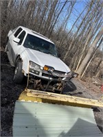 2002 Chevrolet avalanche with working plow