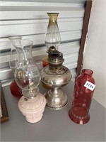 Various Vintage Oil Lamp Bundle U248