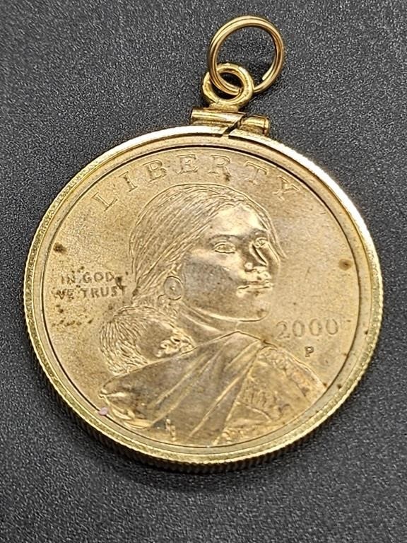 10 K Gold Mount,  2000 Sacagawea Dollar.
