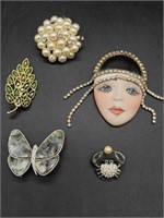 Lot of Vintage Brooches