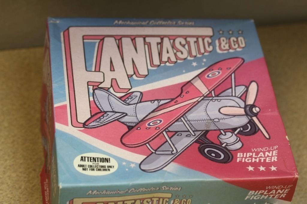 Fantastic & Company Biplane Fighter