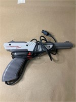 NINTENDO ZAPPER GUN CONTROLLER