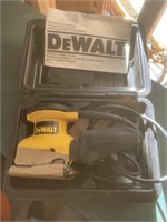 DeWalt 1/4 Sheet Sander