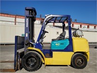 Komatsu FG40ZT-7 8,000lb Forklift