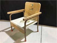 Wooden child potty chair