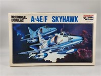 HASAGAWA 1/32 A-4E/F SKYHAWK MODEL KIT