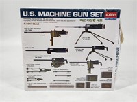ACADEMY 1/35 US MACHINE GUN MODEL KIT NISB