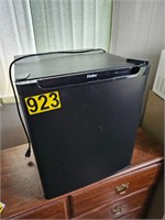 Haier apartment size refrigerator