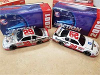2 SNAP-ON KEVIN HARVICK DIE CAST CARS
